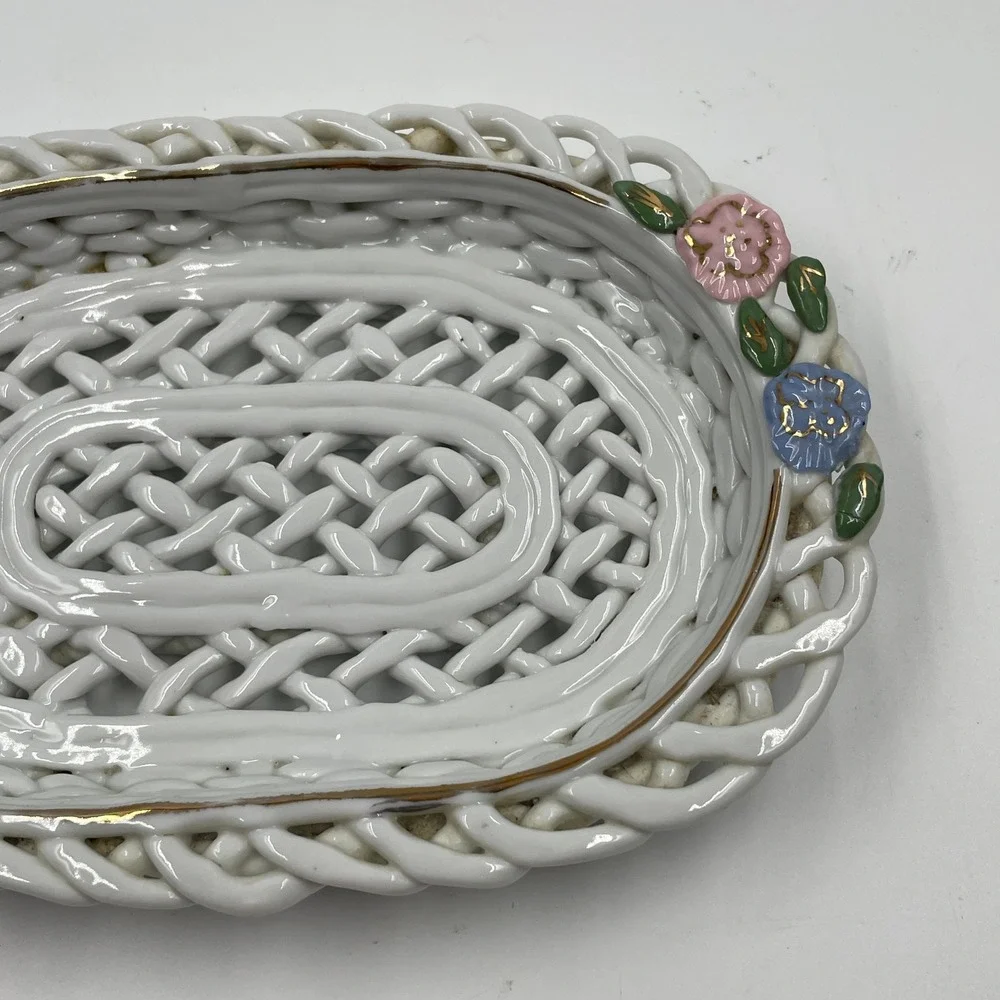 White Ceramic Lattice Woven Basket Oval Trinket Dish Pink Blue Applied Flowers